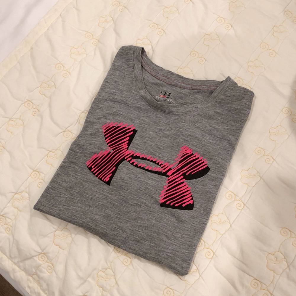 Under Armour Women Sport shirt size small